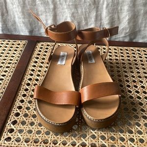 Steve Madden brown leather platform sandals